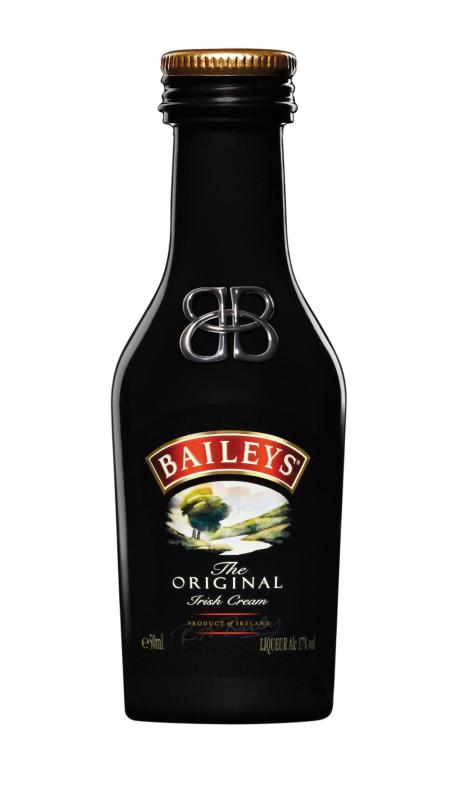 Gros Plan De Bouteilles Baileys Crème De Fraise Liqueur Dans étagère Du  Supermarché Allemand Image stock éditorial - Image du système, supermarché:  213258644